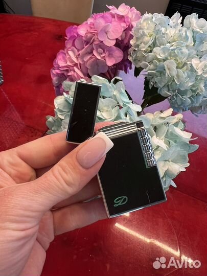 Зажигалка s t dupont черная