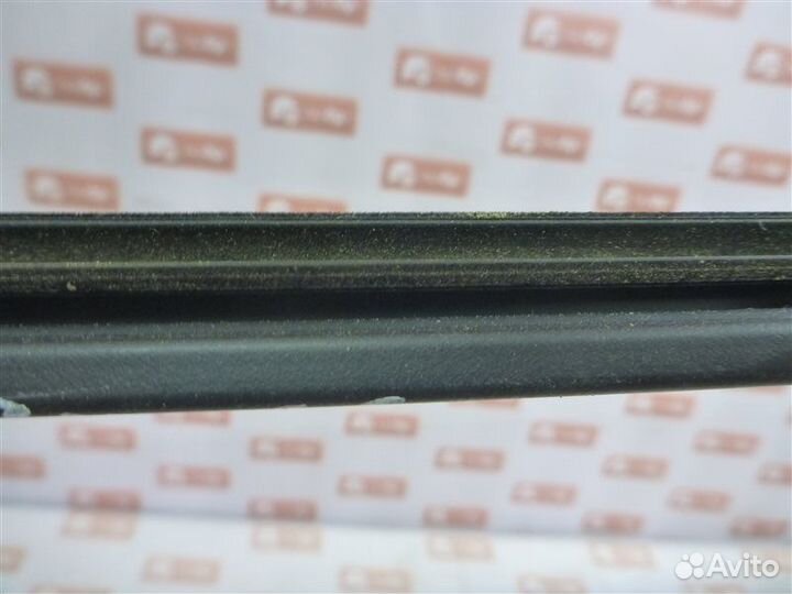 Уплотнитель стекла двери бархотка передний правый