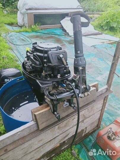 Лодочный мотор б/у Suzuki
