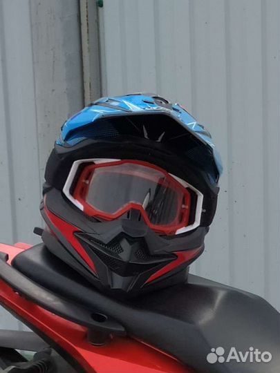 Шлем для мотоцикла новый