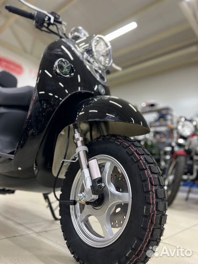 Скутер Vento Retro 150