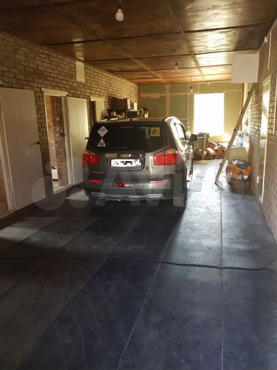 Дом 255 м² на участке 82 сот.