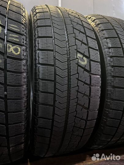 Bridgestone Blizzak VRX 225/60 R17 99Q