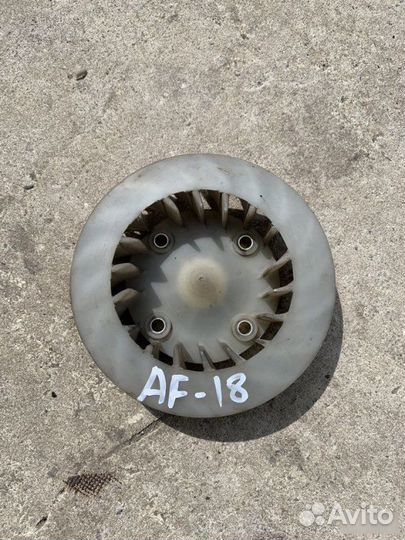 Крыльчатка охлаждения двигателя Honda Dio 27