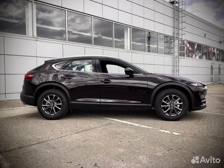 Mazda CX-4, 2023