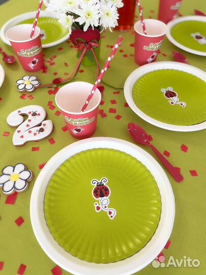 Одноразовая посуда для праздника
