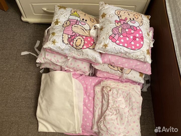 Комплект бортиков в кроватку