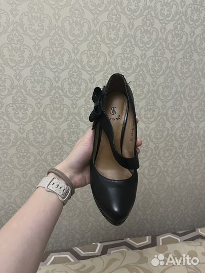 Туфли женские 35 размер кожаные