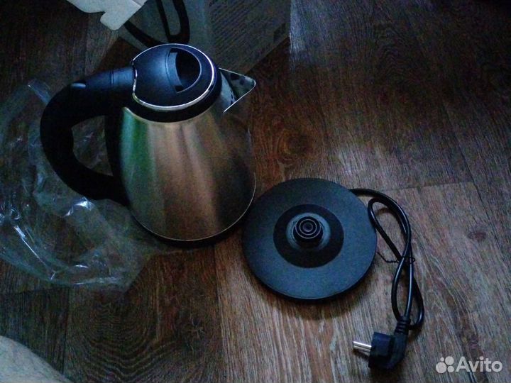Чайник новый электрический