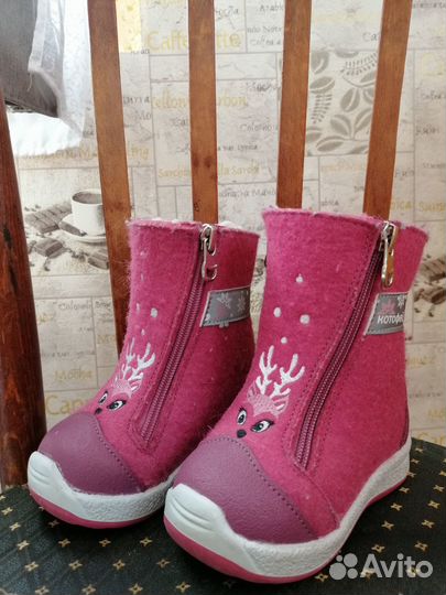 Продам ботинки