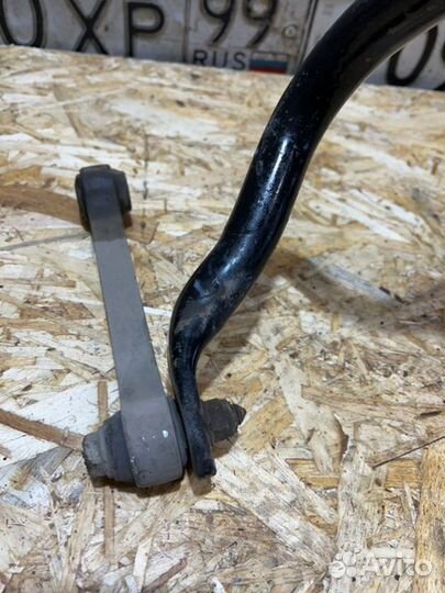 Передний стабилизатор Audi A5 купе 2.0 2010