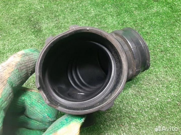 Патрубок воздушного фильтра Opel Zafira C 2014