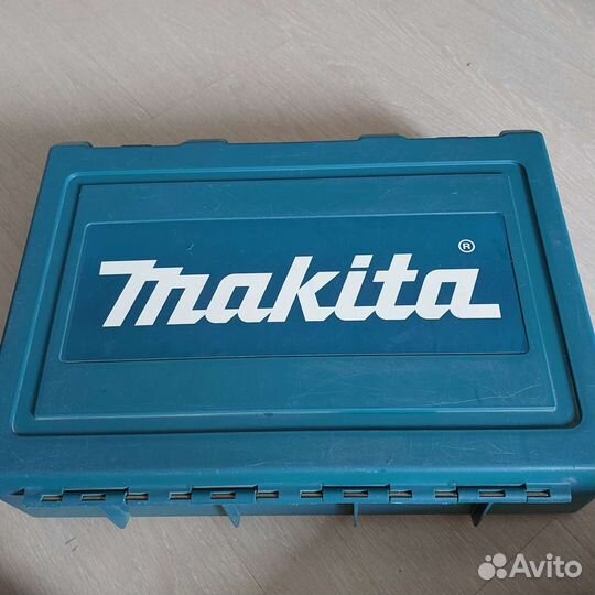 Перфоратор makita hr 2470