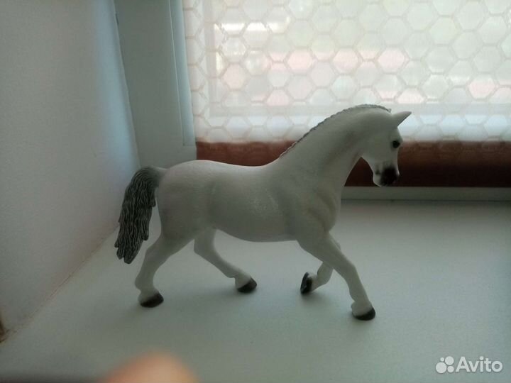 Керамические статуэтки