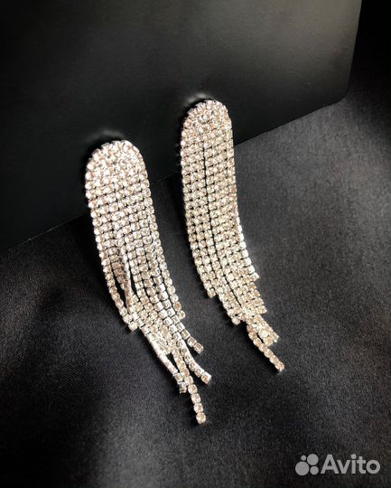 Серьги со стразами