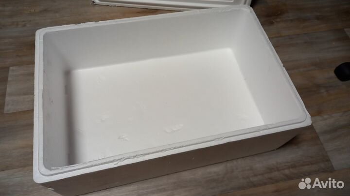 Термоконтейнер из пенопласта