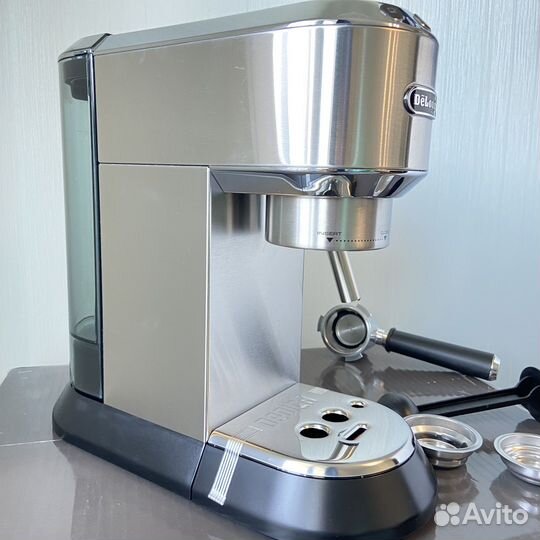 Кофеварка рожковая новая