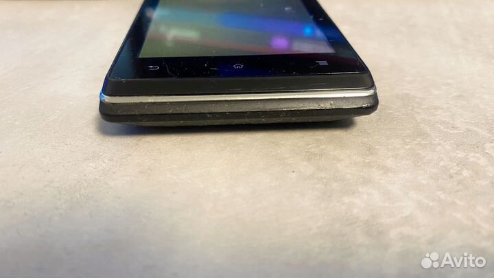 Sony Xperia E, 4 ГБ