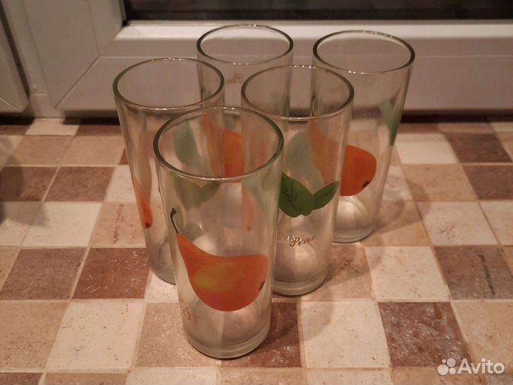 Деревянная шкатулка