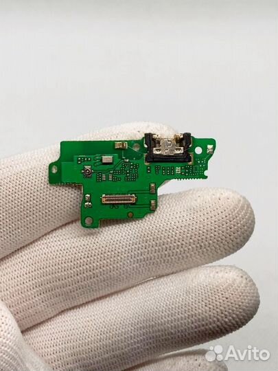 Honor 8S KSA-LX9. Нижняя плата зарядки. Ориг