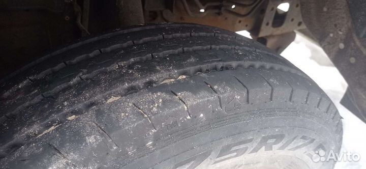 Isuzu NQR75 с КМУ, 2010