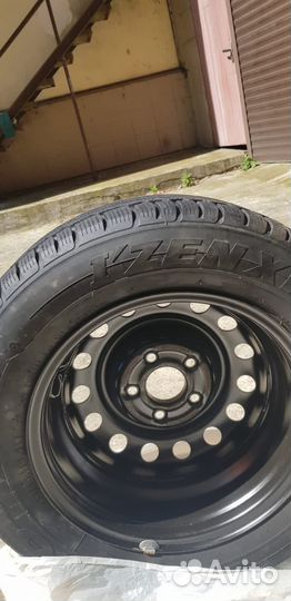 Шины Kumho 195/65 R15 зима на штампе