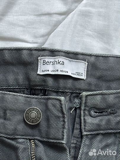 Джинсы bershka 34