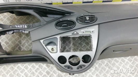Панель приборов (торпедо) ford focus 1 (4BE16IS01)