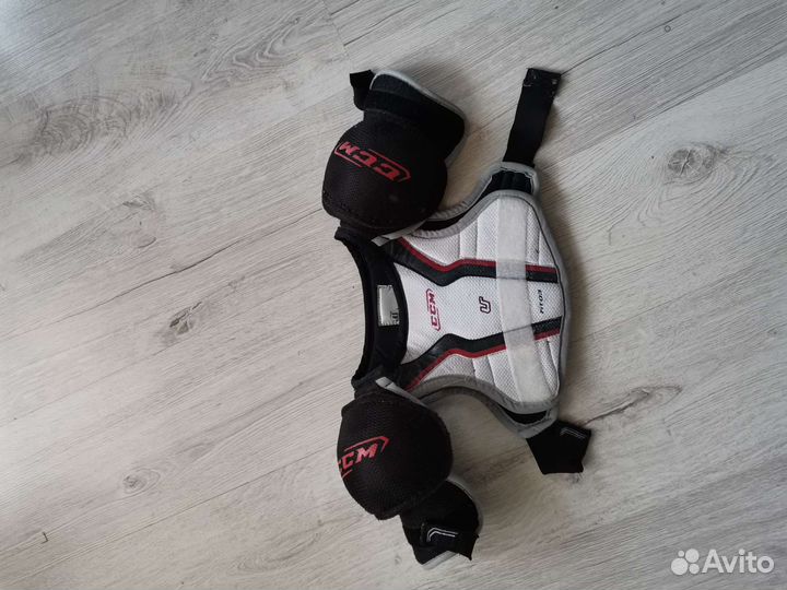 Нагрудник хоккейный