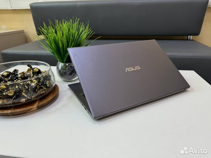 Asus VivoBook 15