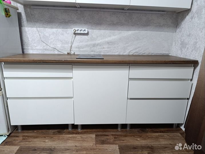 Кухонный гарнитур с техникой