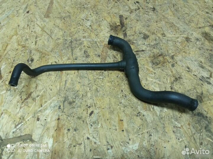 Патрубок отопителя Mercedes Benz w124 4