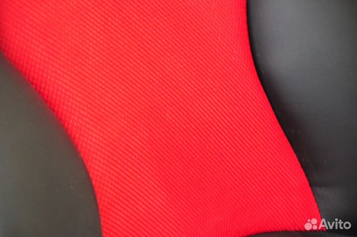 Компьютерное кресло 