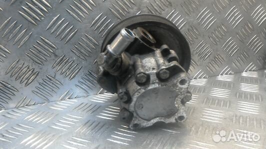 Насос гу бензиновый land rover range rover 2 (5NI1