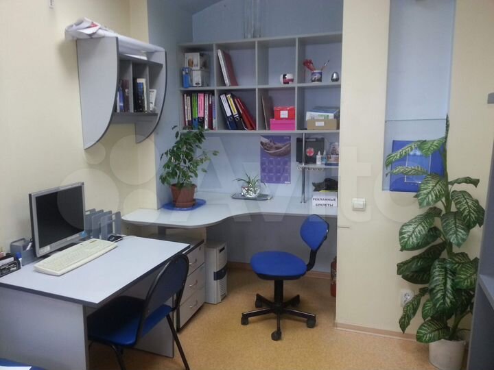 Офис 8-16 м² прихожая, душ, туалет