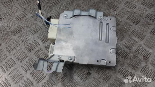 Блок управления двигателем toyota auris E150 (6AD1