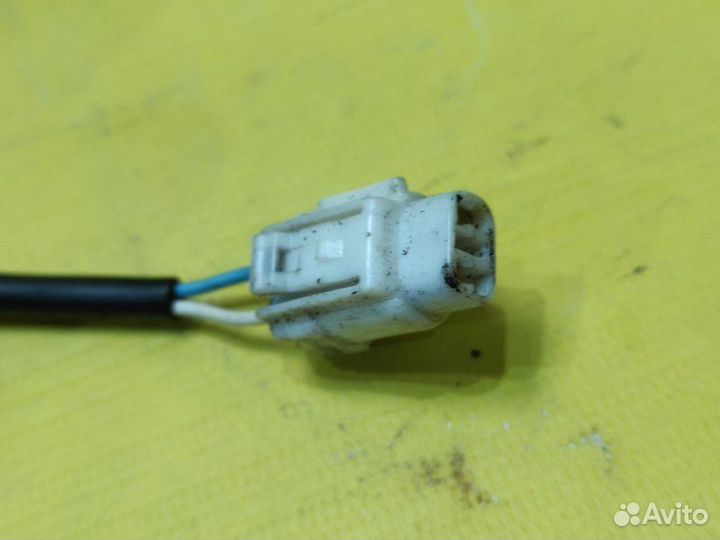 Датчик ABS передний правый Toyota Camry ACV30