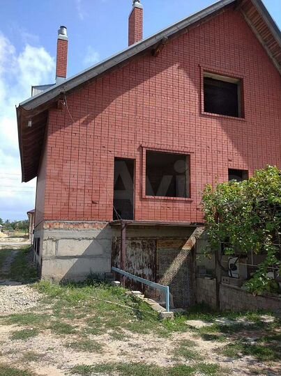 Дом 352 м² на участке 15 сот.