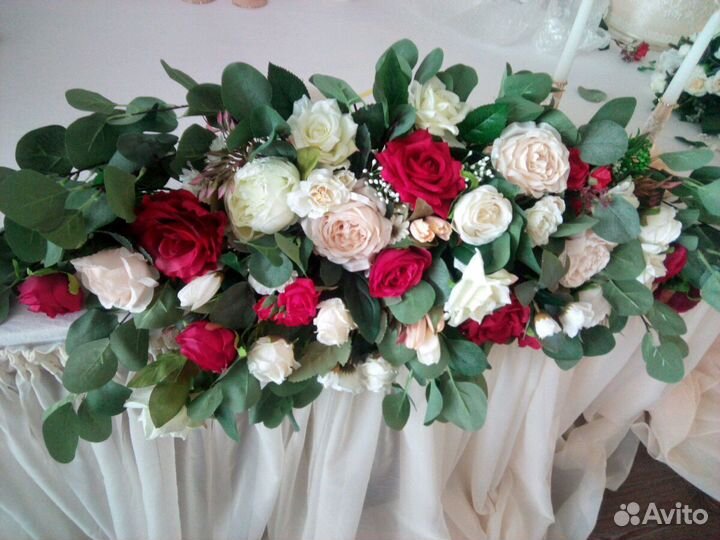 Цветы для оформления стола молодых