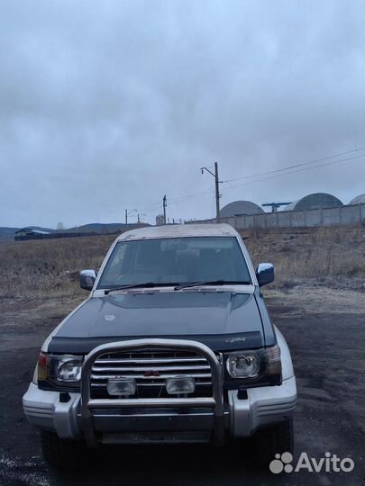 Mitsubishi Pajero 2.5 AT, 1992, 350 000 км