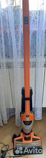 Вертикальный пылесос Bissell Multireach