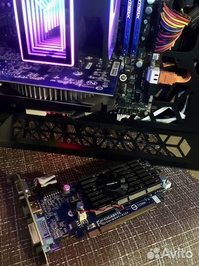GeForce 9400GT 512MB