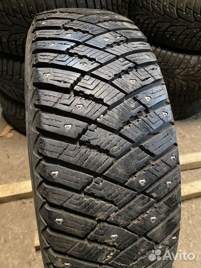 Goodyear Ultragrip Ice Arctic 205/65 R15