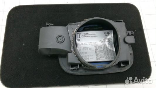 Лючок бака audi A6 C6 (86B15IC01)