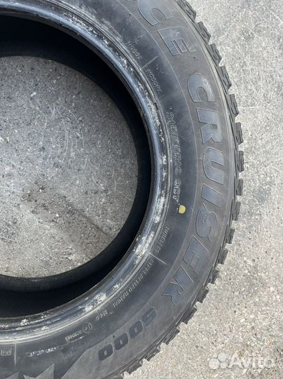 Bridgestone Ice Cruiser 5000 215/65 R16 98T