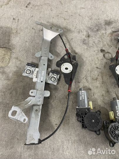 Стеклоподъемник электр. передний Ford Fusion I рес