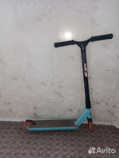 Продаю Самокат трюковой
