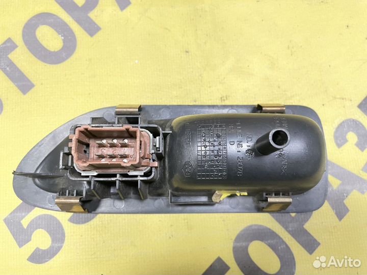 Кнопка стеклоподъемника зп Renault Laguna 2