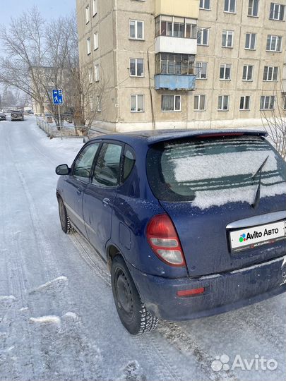 Toyota Duet 1.0 AT, 2001, битый, 245 890 км