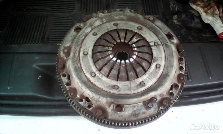 Сцепление VWGolf 2,3,4 Passat 3,4 Sharan 1.9tdi